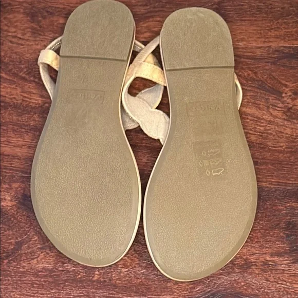 Gold Embellished Sandals Size 9 - Picture 4 of 4